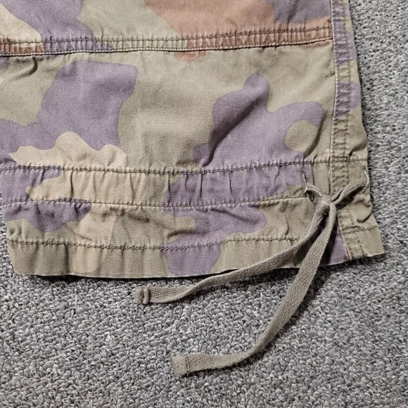 London Jean Camo Cargo Pants Women's Size 8 Crop Straight Outdoor Hiking Capris - Picture 11 of 15